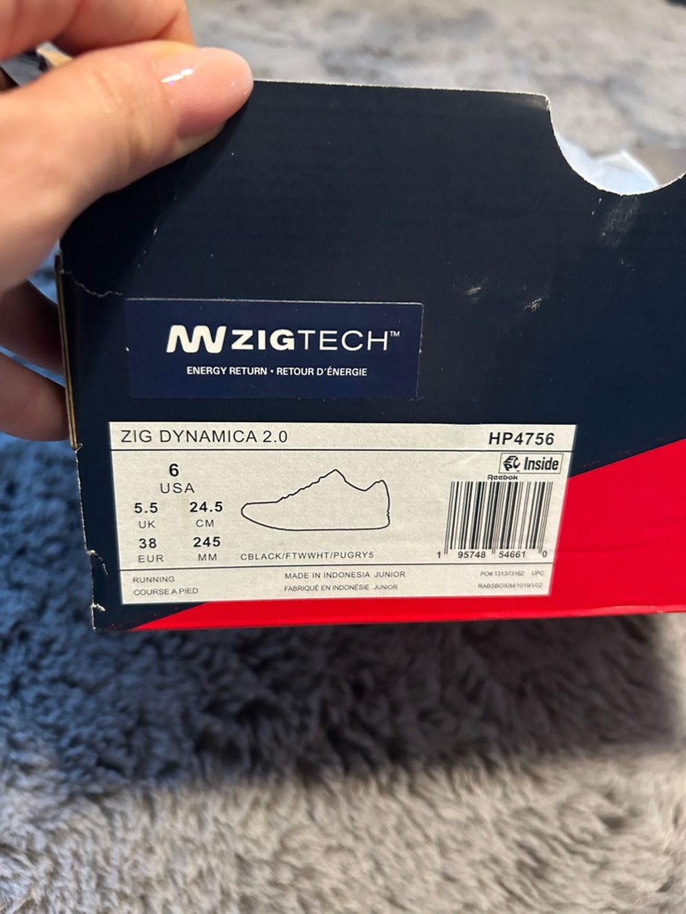 NWT Reebok Kids Black and White Zig Dynamica 2.0 Sneakers. Never worn. - Picture 10 of 11